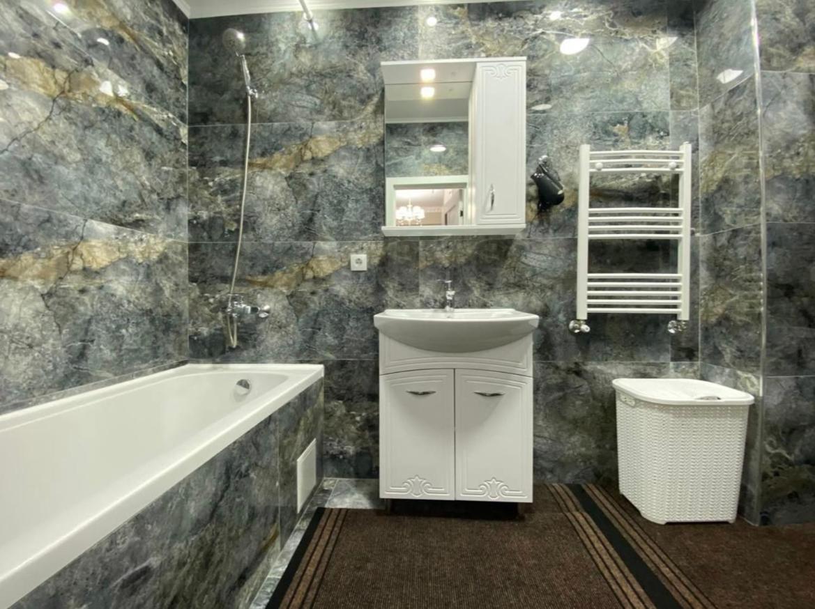 Luxury Oasis Flat Apartment Chisinau Exterior photo